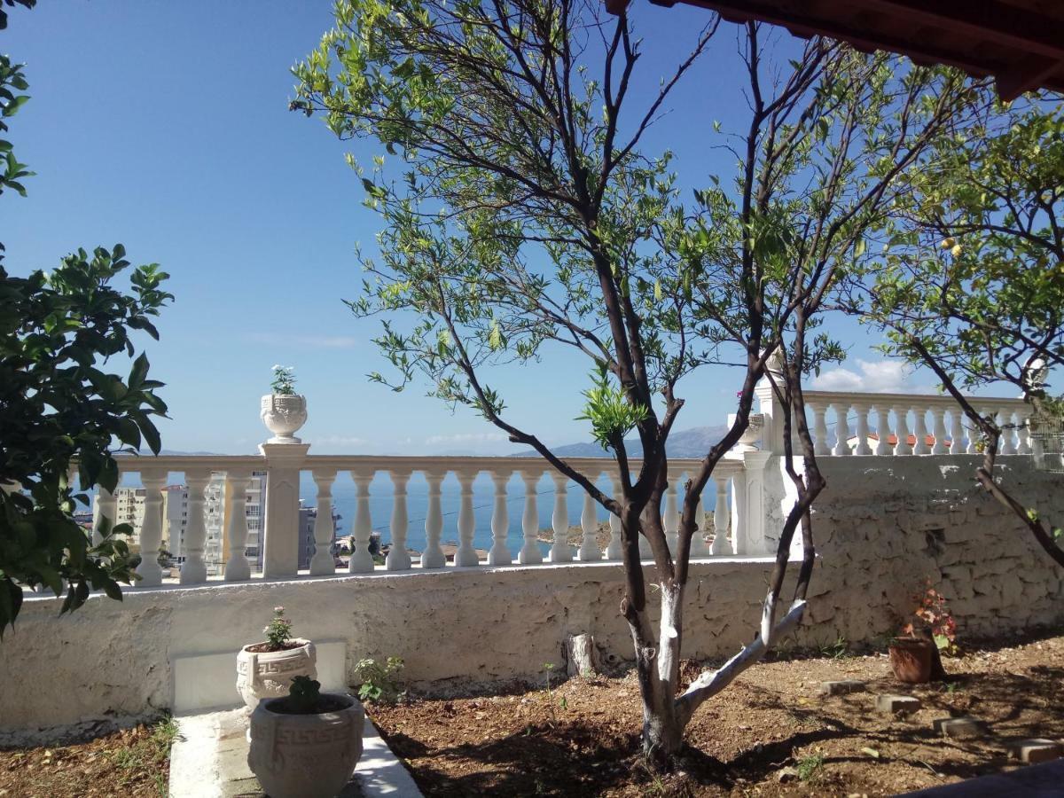 Aris Apartment Sarande Exterior photo